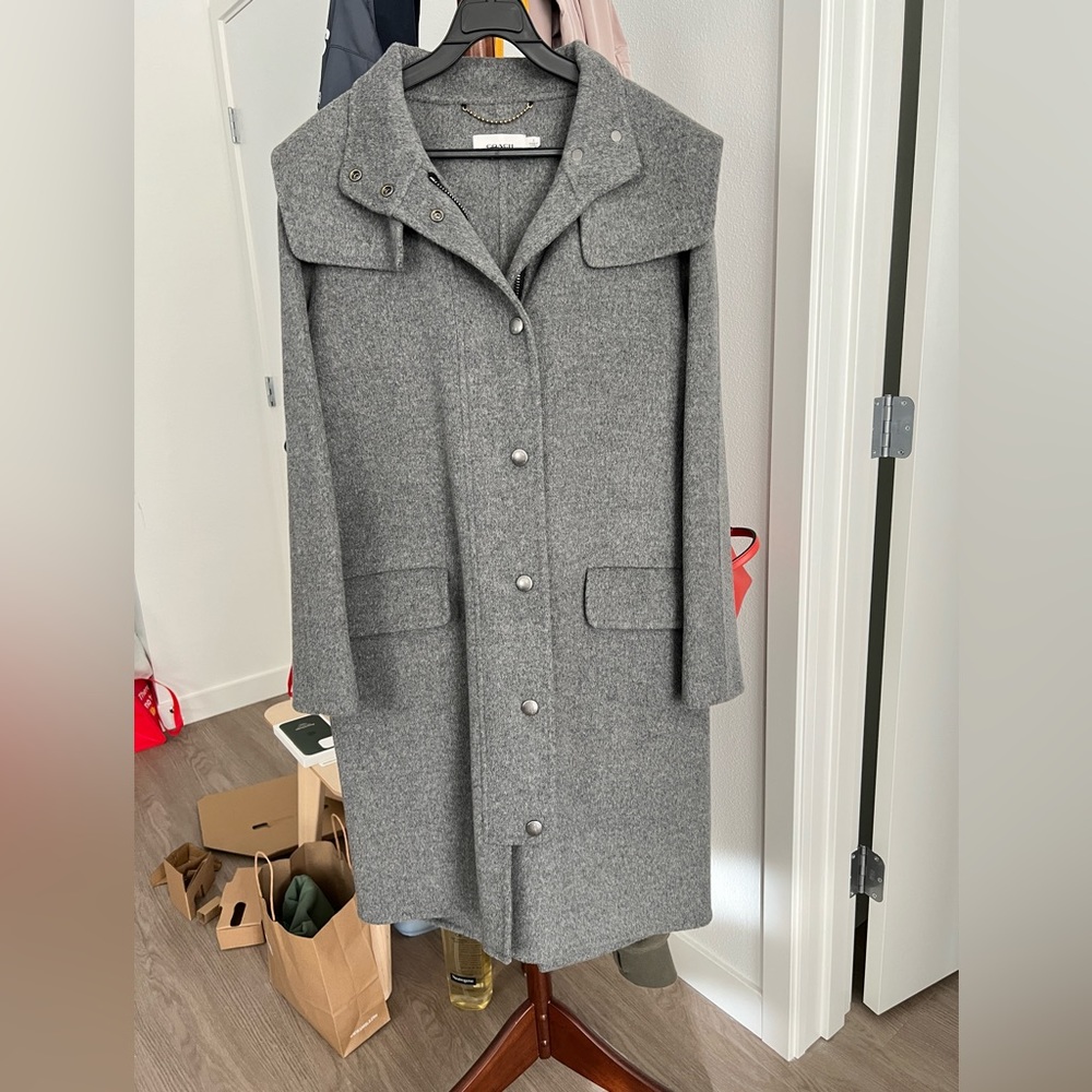 Authentic Coach 100% wool grey coat with romovable shearling hood ruff size 2